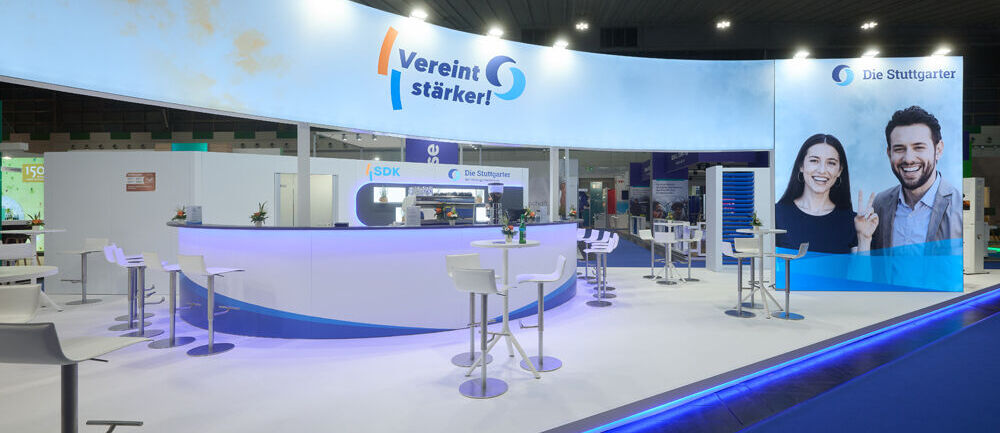 [Translate to English:] Stuttgarter Versicherung, Vereint stärker, Messebaupartner, Dortmund, Messe