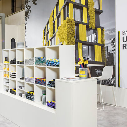 Messestand Fränkische Rohrwerke, Messe Get Nord, Messebau Hamburg, Produktpräsentation, Vitrine, Regalpräsentation