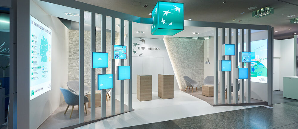 Messestand BNP Paribas, Finanzsymposium Mannheim, Messe, Messebau ISINGERMERZ, Finanzdienstleister, Messedesign