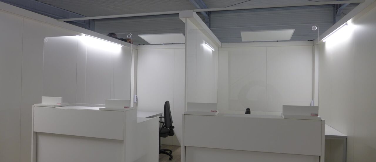 Corona, Impfzentrum, Alzey, Trennwand, Trennwandmieten, Isingermerz, Hygieneschutz, Trennwandmodule, Hygienerichtlinien 