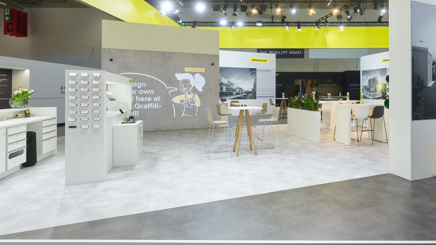 Fränkische Rohrwerke Messestand, Interaktive Wand