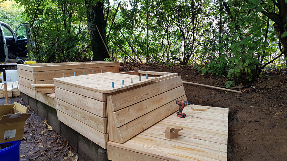 Stadtentwicklungsgesellschaft Wiesbaden, Gräselberg, Sitzlandschaft, Jugendtreff, Wörther-See-Straße, Schreinerei, Werkstatt, Isingermerz, Wiesbaden