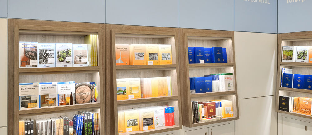 Messestand Fachverlag Hans Carl, Messe Drinktec, Brauwelt, Getränkebranche, Messebau ISINGERMERZ, Messegestaltung