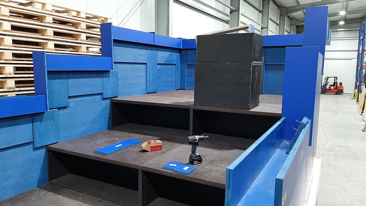 Produktion Fastnachtswagen, Carneval Club Wiesbaden, Schreinerei, Isingermerz