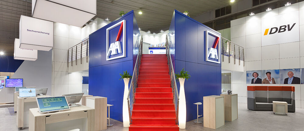 Messestand Axa, Messe DKM, Messebau Isingermerz, Messestandkonzept, Doppelstock, zweigeschossig