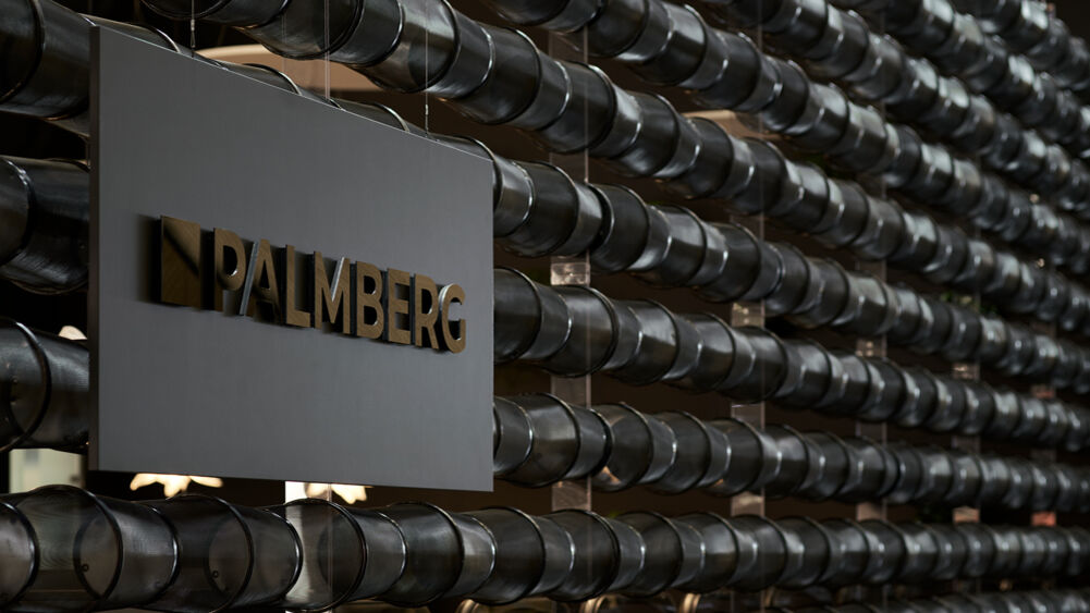 Messestand Palmberg, Messewand aus Papierkörben, Messe Orgatec, Köln, Isingermerz Messedesign